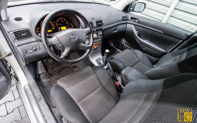 Toyota Avensis cena 14999 przebieg: 194000, rok produkcji 2007 z Nowe Skalmierzyce małe 326